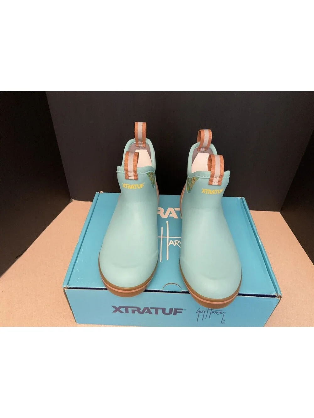 Xtratuf new womens